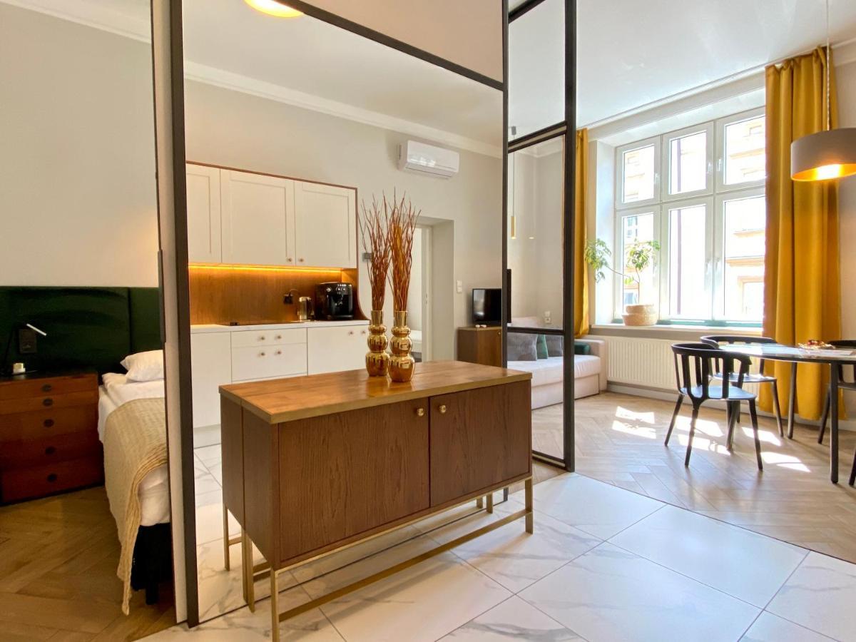Faust Apartments In The Heart Of Kazimierz By Mint Apartment Краків Екстер'єр фото